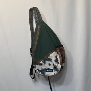 Kavu Green and White Crossbody Bag